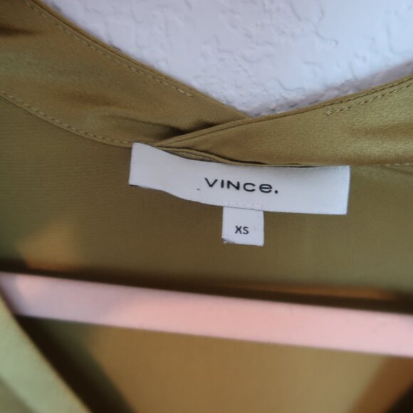 Vince 100% Silk Olive Green Blouse, Size XS - Picture 3 of 6